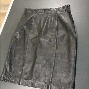 Vintage Size 4 Black Leather Pencil Skirt